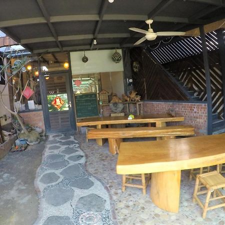 Stone Home Bed And Breakfast T'ai-tung Exterior foto