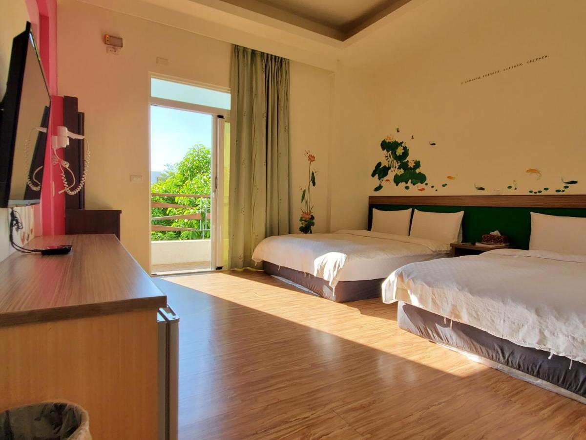 Stone Home Bed And Breakfast T'ai-tung Exterior foto
